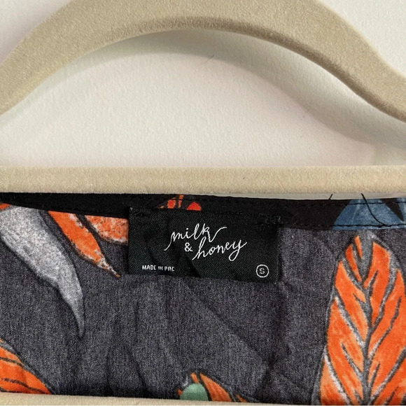 Milk & Honey tropical floral puff sleeve mini dress size small - Picture 3 of 7